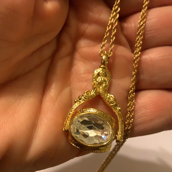 Vintage Joan Rivers Crystal Fidget Spin Gold Tone Necklace - Picture 4 of 12